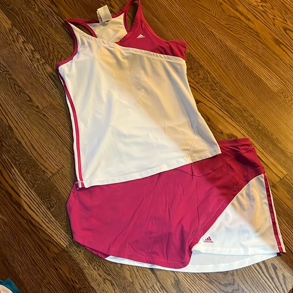 ADIDAS tennis two piece skirt and top. Magenta and white XL
